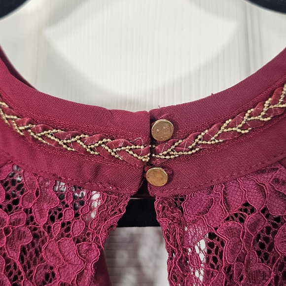Tempted Hearts Burgundy Long Sleeve Cold Shoulder Lace Shirt Size Large - Picture 6 of 15
